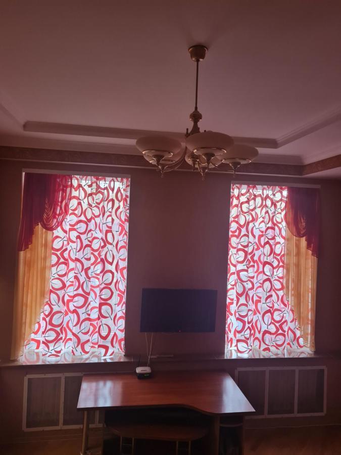Appartamento Центр, Євгена Коновальця, 3 Lutsʼk Esterno foto